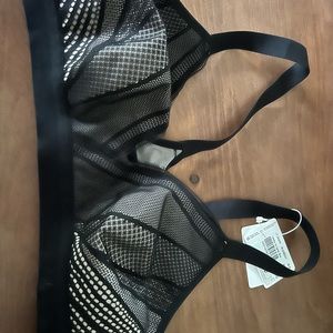 Lululemon Awake to Lace bra, 36B NWT